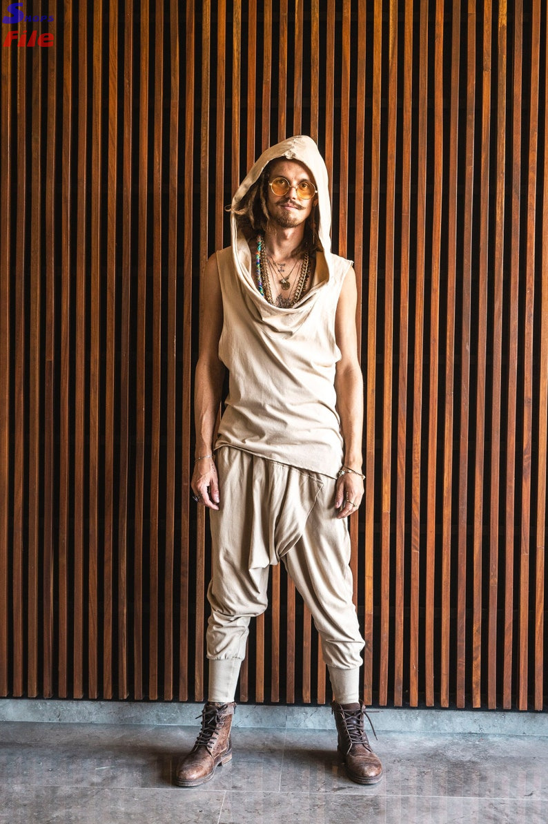 Sleeveless Hoodie - Boho Style Dystopian Fashion for Casual Wear and Festivals