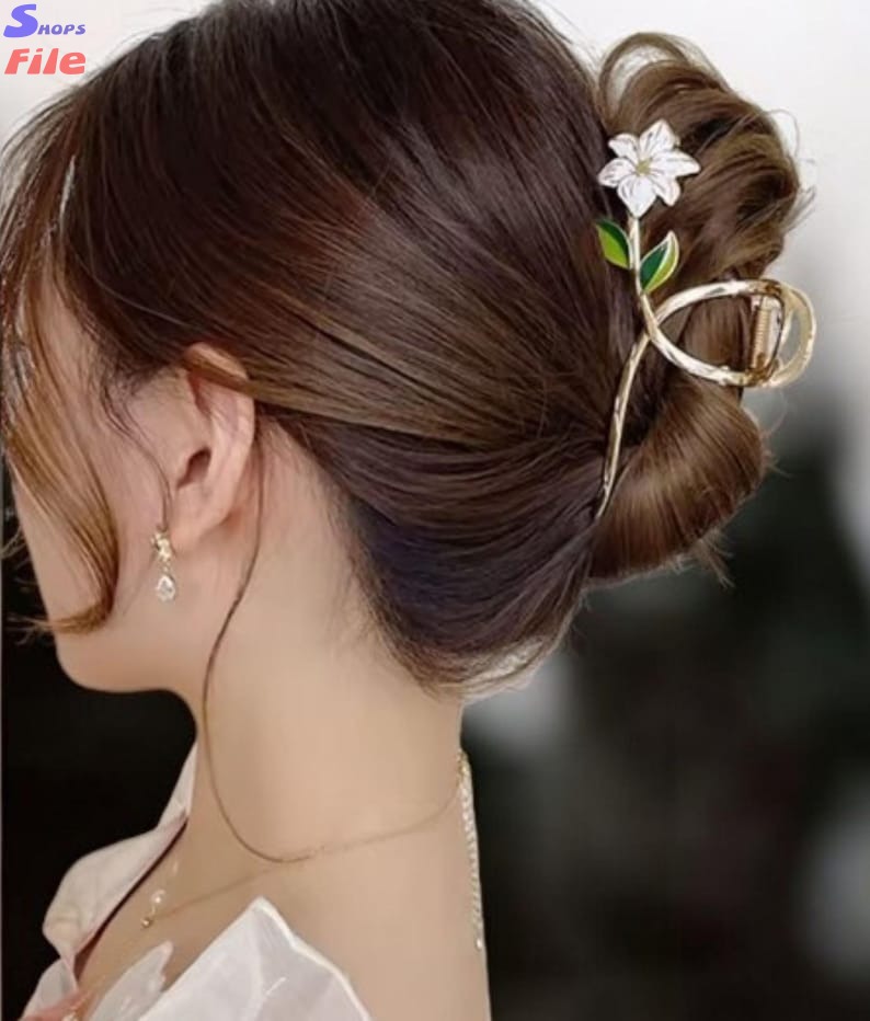 Women... Gold Flower Hair Claw Clip...