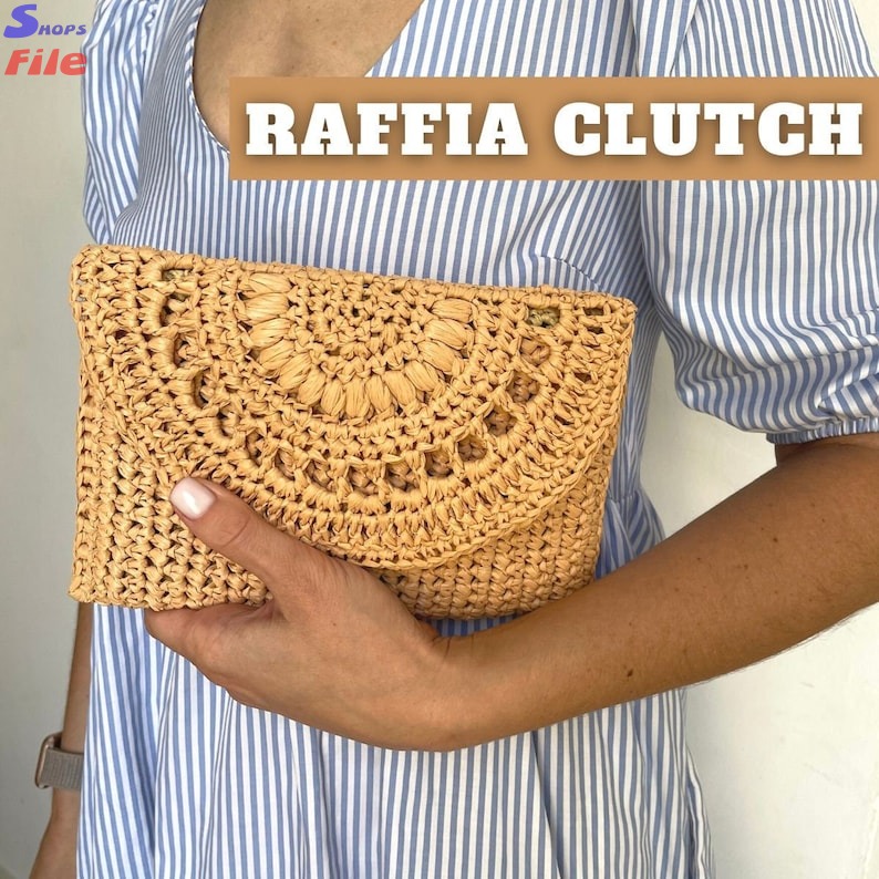Women... Easy crochet clutch bag...